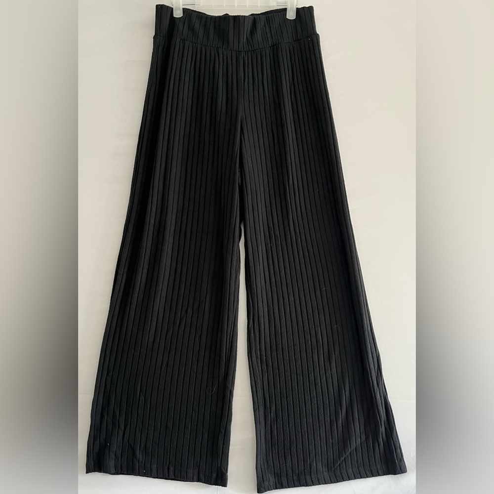 Abercrombie Black Ribbed Wide Leg Pants • Minimalist High Waist Trousers